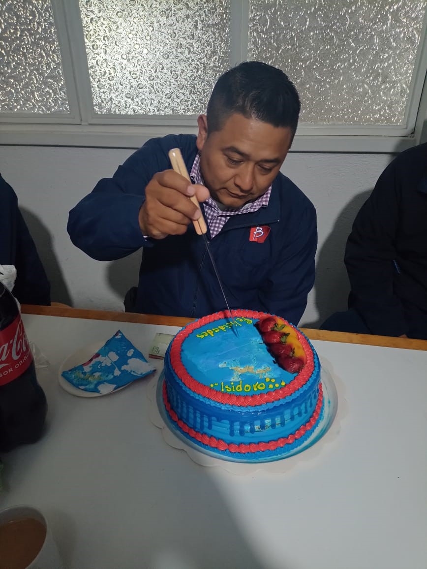 ¡Fiesta de 37 Años y Contando! 