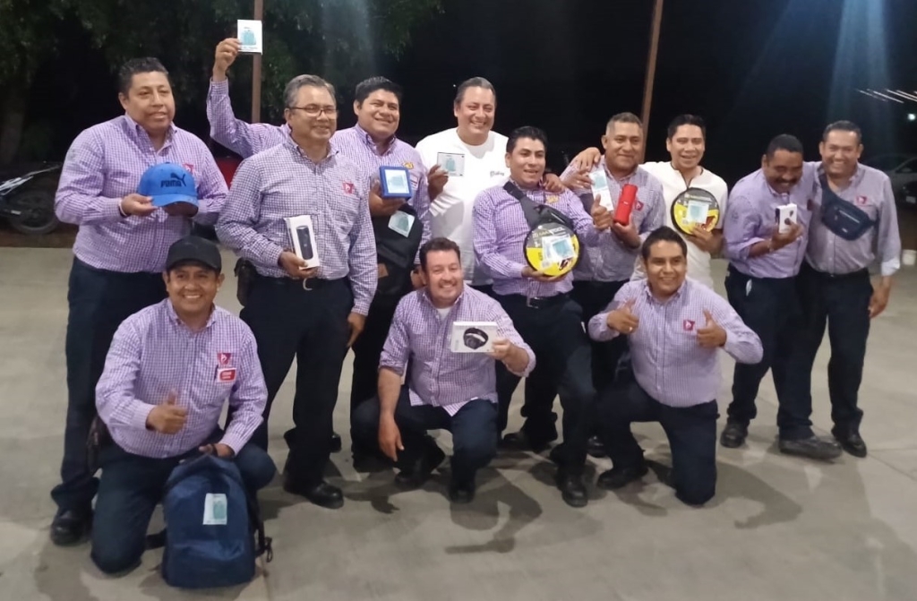 ¡FELICITANDO A TODOS LOS PADRES EN SU DÍA! EL SINDICATO ORGANIZA UN EMOTIVO FESTEJO EN CV. BARCEL OAXACA SUR